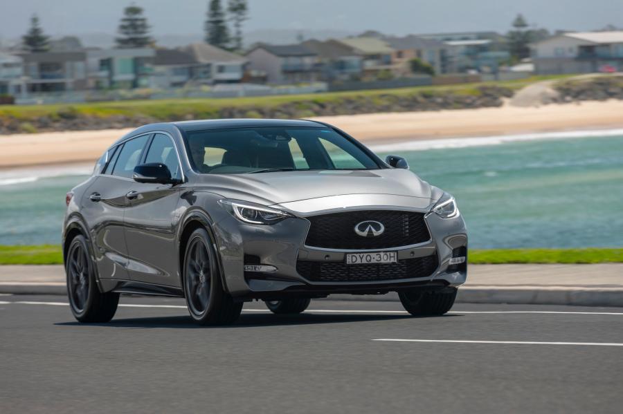  Infiniti Q30S 2.0t 2018 года  (AU) (фото 1 из 37)